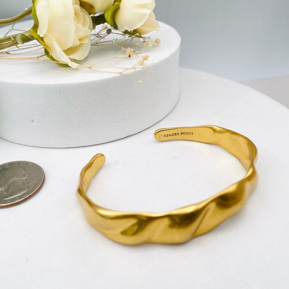 Kendra Scott Holland Cuff Bracelet In Vintage Gold - Picture 2 of 11